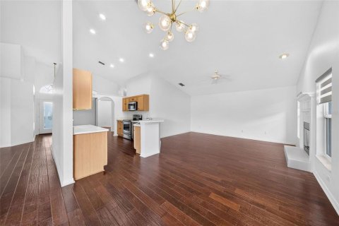 House in Orlando, Florida 3 bedrooms, 188.78 sq.m. № 2290460 - photo 10