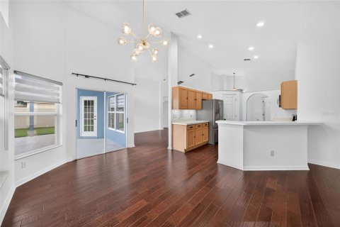 House in Orlando, Florida 3 bedrooms, 188.78 sq.m. № 2290460 - photo 14