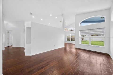 House in Orlando, Florida 3 bedrooms, 188.78 sq.m. № 2290460 - photo 8