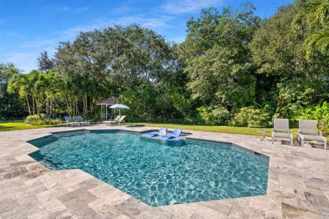 House in Boca Raton, Florida 5 bedrooms, 423.91 sq.m. № 2082100 - photo 5