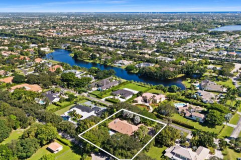 House in Boca Raton, Florida 5 bedrooms, 423.91 sq.m. № 2082100 - photo 3