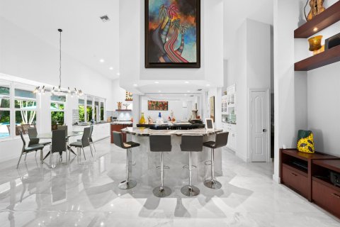 House in Boca Raton, Florida 5 bedrooms, 423.91 sq.m. № 2082100 - photo 23
