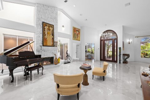 House in Boca Raton, Florida 5 bedrooms, 423.91 sq.m. № 2082100 - photo 13