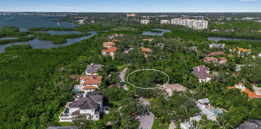 Terreno en Osprey, Florida № 2217941