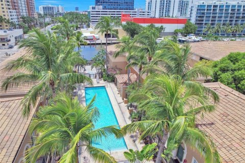 Touwnhouse à louer à Aventura, Floride: 2 chambres, 122.26 m2 № 2168875 - photo 21