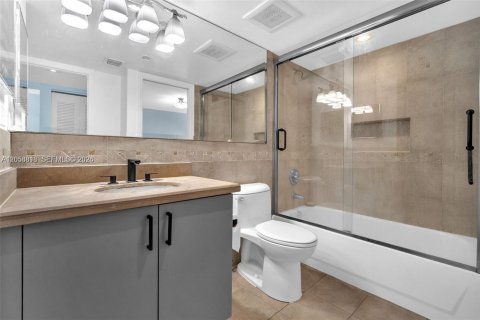 Touwnhouse à louer à Aventura, Floride: 2 chambres, 122.26 m2 № 2168875 - photo 15