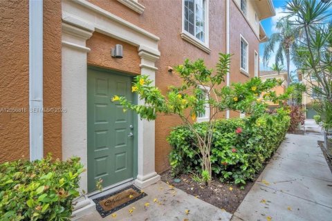 Touwnhouse à louer à Aventura, Floride: 2 chambres, 122.26 m2 № 2168875 - photo 2