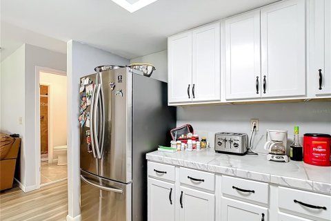 Condominio en venta en Ocala, Florida, 2 dormitorios, 91.6 m2 № 1833334 - foto 8