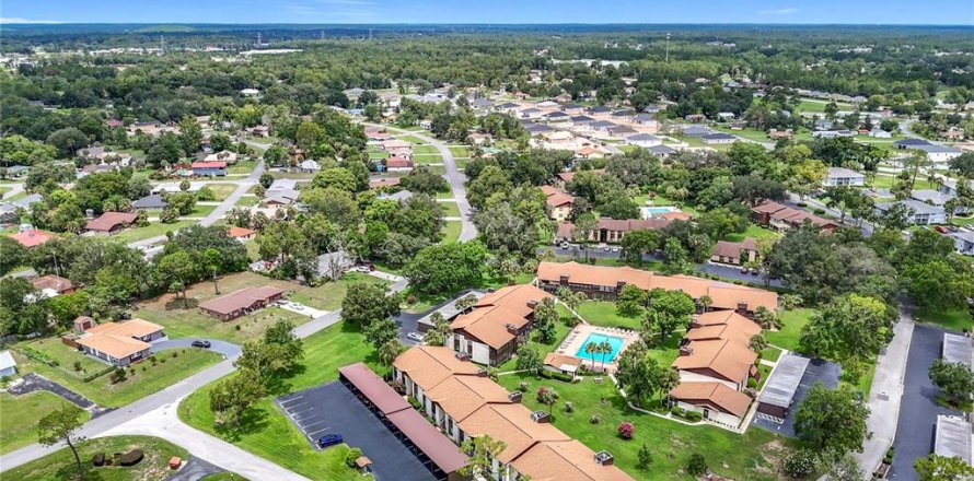 Condominio en Ocala, Florida, 2 dormitorios № 1833334