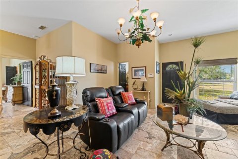 House in Wimauma, Florida 4 bedrooms, 275.27 sq.m. № 1574713 - photo 15