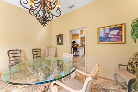 House in Wimauma, Florida 4 bedrooms, 275.27 sq.m. № 1574713 - photo 17