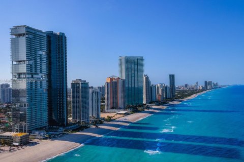 Снять в аренду кондоминиум в Санни-Айлс-Бич, Флорида 3 спальни, 294.59м2, № 1937208 - фото 18