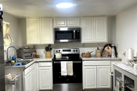 Снять в аренду виллу или дом в Гейнсвилл, Флорида 3 спальни, № 1963598 - фото 11