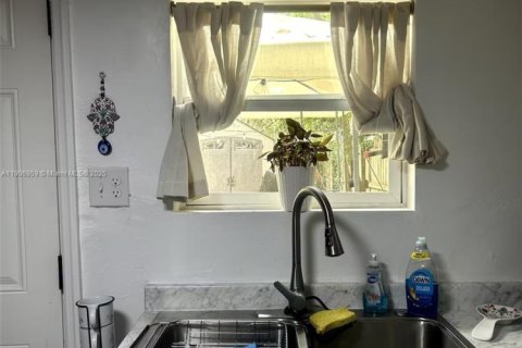 Снять в аренду виллу или дом в Гейнсвилл, Флорида 3 спальни, № 1963598 - фото 12