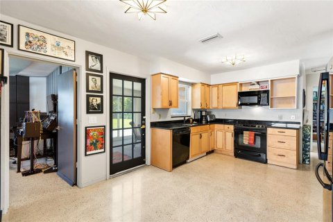 Villa ou maison à vendre à Saint Petersburg, Floride: 3 chambres, 134.52 m2 № 2223584 - photo 21