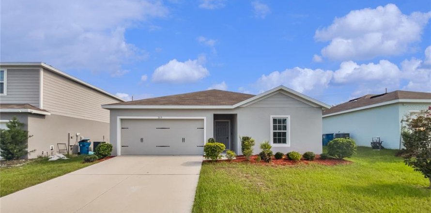 House in Davenport, Florida 3 bedrooms, 134.71 sq.m. № 1844878