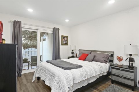 Condo in Winter Park, Florida, 2 bedrooms  № 1734785 - photo 21