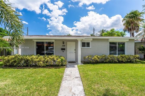 Villa ou maison à vendre à Hollywood, Floride: 3 chambres, 134.43 m2 № 2053140 - photo 20