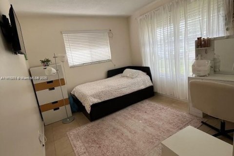 Villa ou maison à vendre à Hollywood, Floride: 3 chambres, 134.43 m2 № 2053140 - photo 25