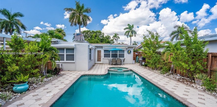 Villa ou maison à Hollywood, Floride 3 chambres, 134.43 m2 № 2053140