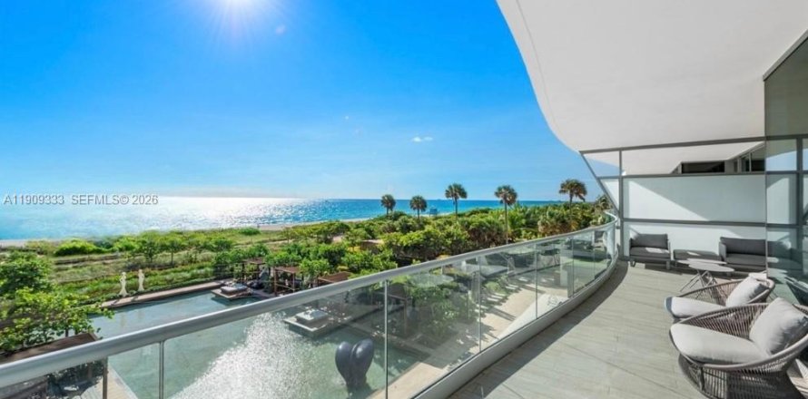 Condo in Surfside, Florida, 3 bedrooms  № 2082139
