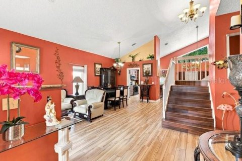 Villa ou maison à vendre à Apopka, Floride: 4 chambres, 209.49 m2 № 2308749 - photo 3