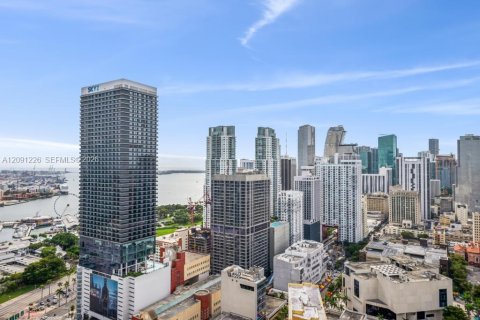 Estudio en el Condominio en Miami, Florida № 2369773