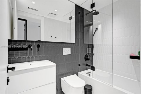 Купить кондоминиум в Санни-Айлс-Бич, Флорида 4 спальни, № 1990261 - фото 28