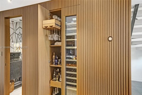 Купить кондоминиум в Санни-Айлс-Бич, Флорида 4 спальни, № 1990261 - фото 7