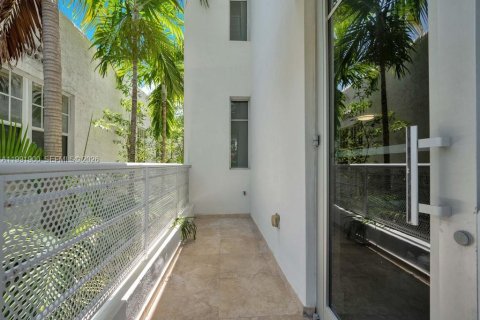 Condominio en alquiler en Miami Beach, Florida, 2 dormitorios, 96.43 m2 № 2056637 - foto 18