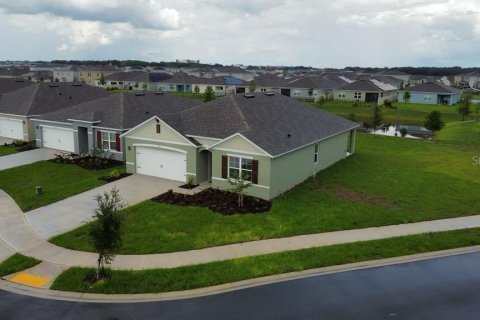 Casa en Davenport, Florida 4 dormitorios, 169.83 m2 № 2103791