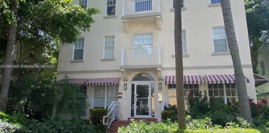 Studio in the Condo in Miami Beach, Florida  № 1800907
