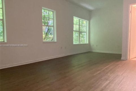 Condo in Miami Beach, Florida  № 1800907 - photo 4