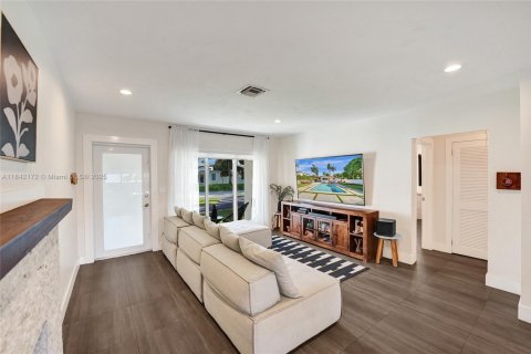 Casa en venta en Hollywood, Florida, 2 dormitorios, 113.34 m2 № 1834509 - foto 8