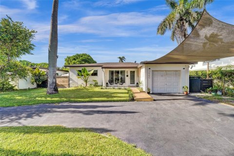 Casa en venta en Hollywood, Florida, 2 dormitorios, 113.34 m2 № 1834509 - foto 1
