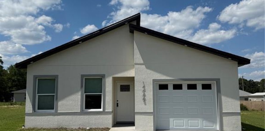 House in Ocala, Florida 3 bedrooms, 113.9 sq.m. № 2202555