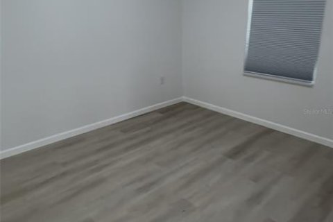 House in Ocala, Florida 3 bedrooms, 113.9 sq.m. № 2202555 - photo 9