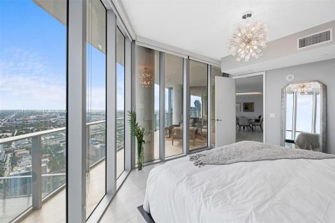 Condominio en venta en Miami, Florida, 4 dormitorios, 307.69 m2 № 1807686 - foto 12