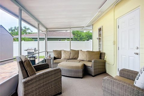 House in Sarasota, Florida 2 bedrooms, 138.05 sq.m. № 1824203 - photo 23