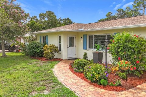 House in Sarasota, Florida 2 bedrooms, 138.05 sq.m. № 1824203 - photo 4