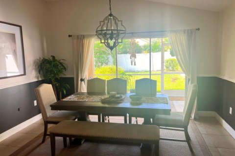 Casa en alquiler en Lakewood Ranch, Florida, 3 dormitorios, 131.64 m2 № 1852776 - foto 4