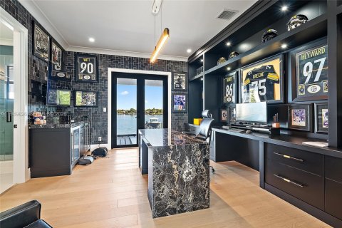 Купить виллу или дом в Юпитер, Флорида 9 комнат, 575.44м2, № 2005564 - фото 25