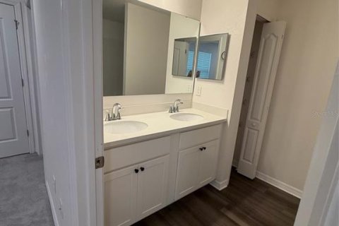 Touwnhouse à vendre à Tampa, Floride: 3 chambres, 151.9 m2 № 2234257 - photo 15