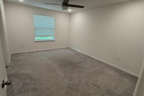 Touwnhouse à vendre à Tampa, Floride: 3 chambres, 151.9 m2 № 2234257 - photo 13