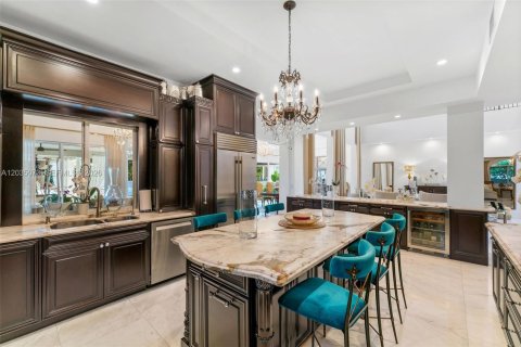 Villa ou maison à vendre à Miami, Floride: 5 chambres, 524.62 m2 № 2270088 - photo 16