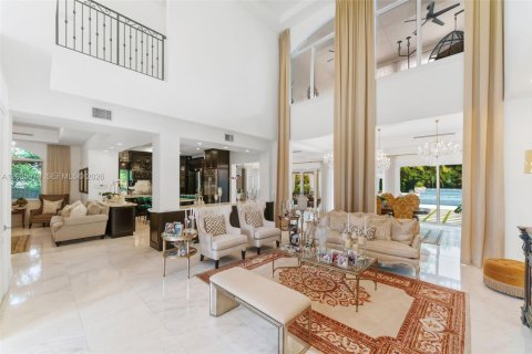 Villa ou maison à vendre à Miami, Floride: 5 chambres, 524.62 m2 № 2270088 - photo 9