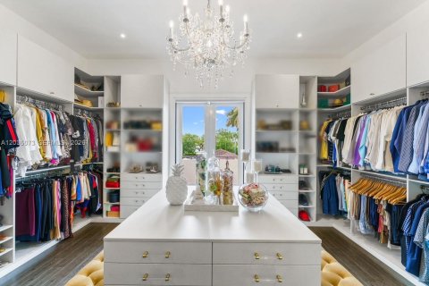Villa ou maison à vendre à Miami, Floride: 5 chambres, 524.62 m2 № 2270088 - photo 28