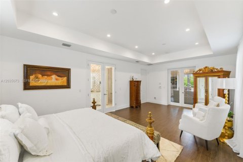 Villa ou maison à vendre à Miami, Floride: 5 chambres, 524.62 m2 № 2270088 - photo 27