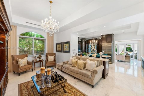 Villa ou maison à vendre à Miami, Floride: 5 chambres, 524.62 m2 № 2270088 - photo 12