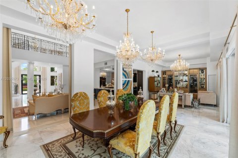 Villa ou maison à vendre à Miami, Floride: 5 chambres, 524.62 m2 № 2270088 - photo 20
